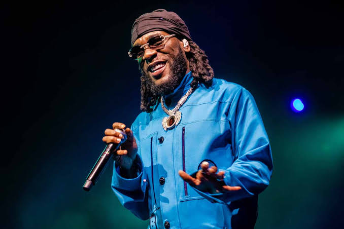 Burna Boy Delivers Electrifying Performance of His Hits on “Last Last” Instrumental at Podium Zwart Concert