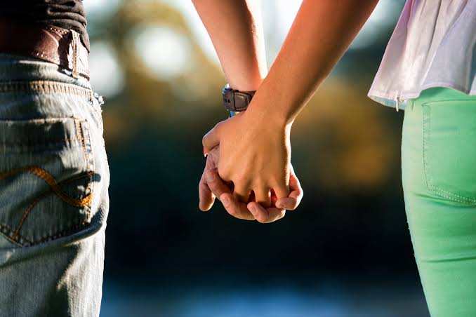 When Your Partner Is Upset but Says “Nothing Is Wrong”: What Should You Do?